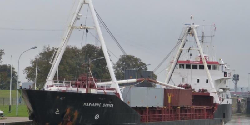 இஸ்ரேலுக்கு ஆயுதங்களை அனுப்பும் இந்தியா