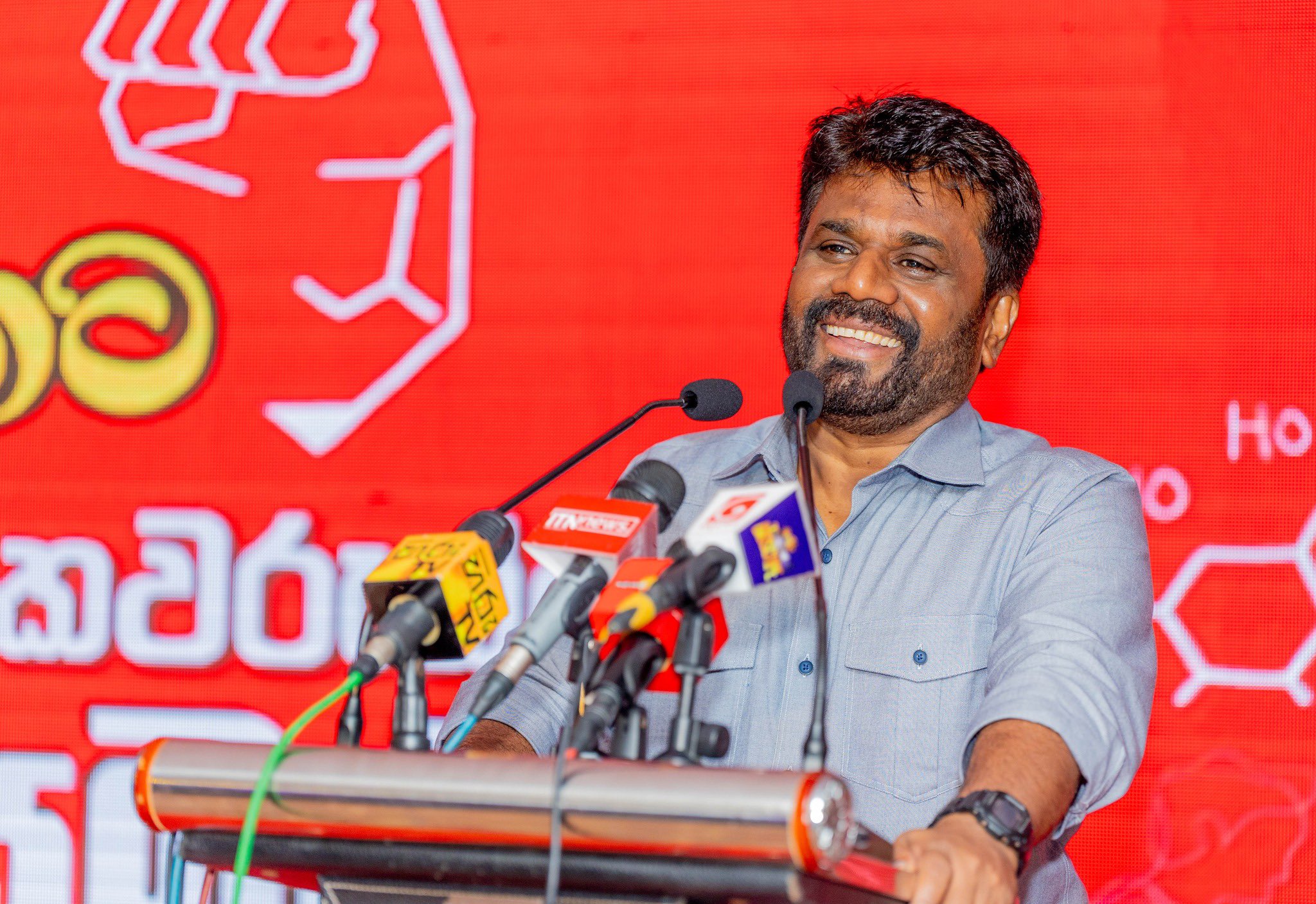 தமிழர்களின் நிலம் அவர்களிடமே ஒப்படைக்கப்படும் – இலங்கை ஜனாதிபதி உறுதி